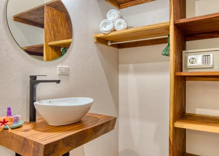 Tangerine Bed and breakfast 4*